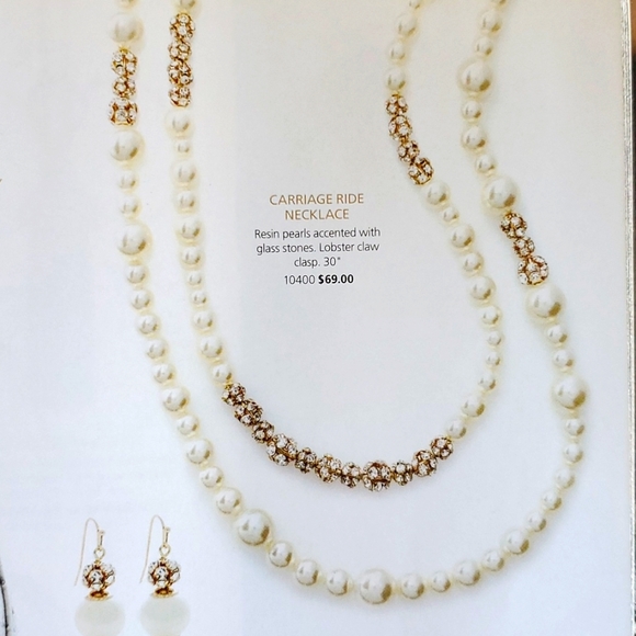 Carriage Ride Necklace 30" resin Pearls with accented glass stones. - Picture 5 of 15